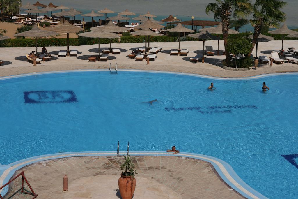 Blue Reef Red Sea Resort Marsa Alam Esterno foto